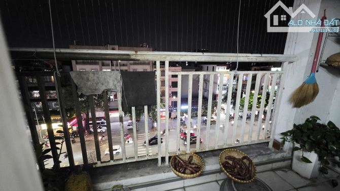 BÁN CHUNG CƯ .B4-B14 PHẠM NGỌC THẠCH, ĐÀO DUY ANH, ĐỐNG ĐA. 85M2 – 2PN .8,78 TỶ