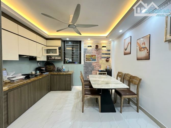 Bán nhà Linh Đàm 45m 5 tầng 2 thoáng ở ngay ô tô đỗ gần