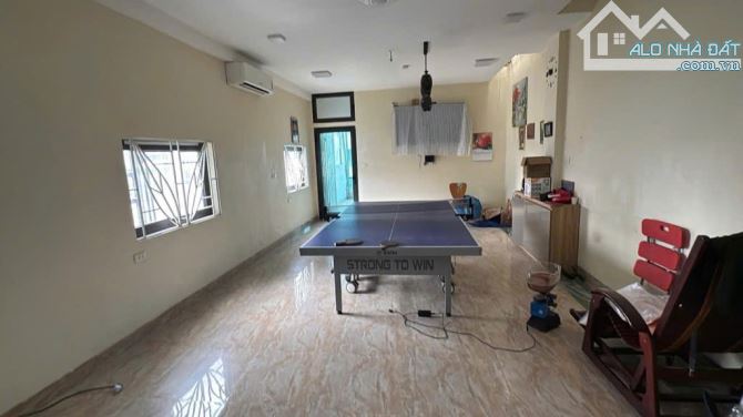 Trường Chinh - Siêu phẩm tòa nhà 9 tầng thang máy - Gara ô tô - Cách phố 10m