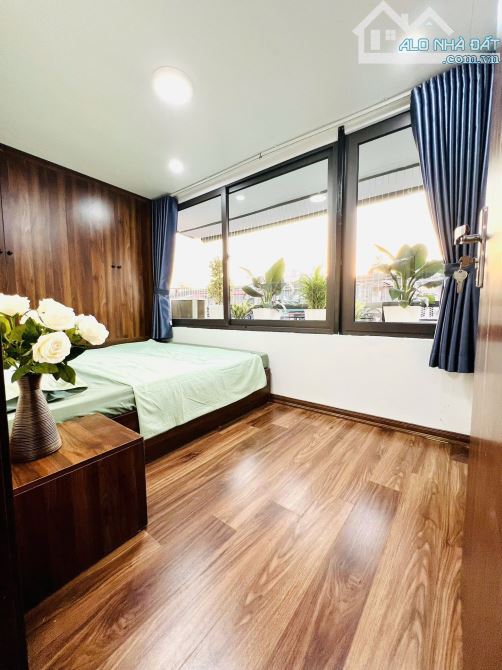 Tập thể Quỳnh Mai đẹp như chung cư,sổ 50m, thực tế 85m, 3 ngủ, 2vs, nội thất nhập khẩu Đức