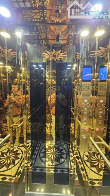 Bán nhà phố Bạch Đằng, Hoàn Kiếm, 38m2 thang máy, 5 tầng, ô tô vào nhà