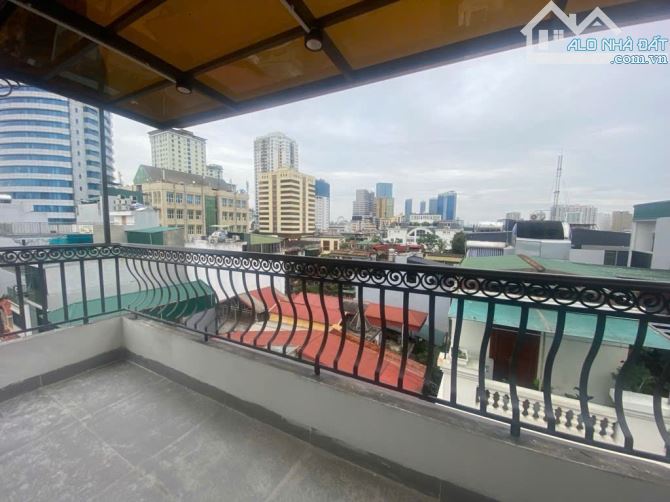 Nguyên Hồng - Phân lô ô bàn cờ - Gara ô tô - Tòa nhà văn phòng - Kinh doanh đa nghề