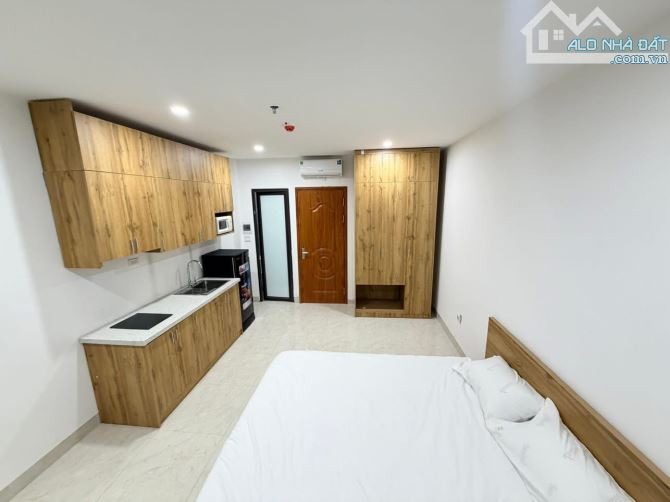 Toà CHDV La Thành, 89m2*7T, MT 5M, 23 phòng KK, ngõ ô tô, đủ GPXD/PCCC, dòng tiền 8%/năm!