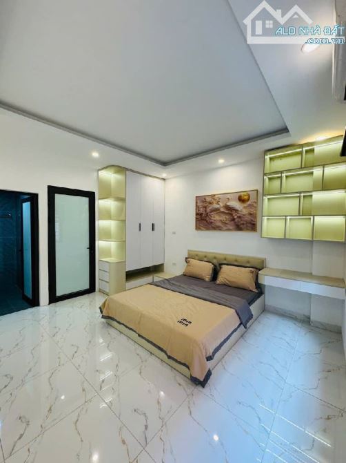 Bán Nhà Nam Dư Lĩnh Nam – Ngõ Nông – 33m– 5T – 7.35 tỷ