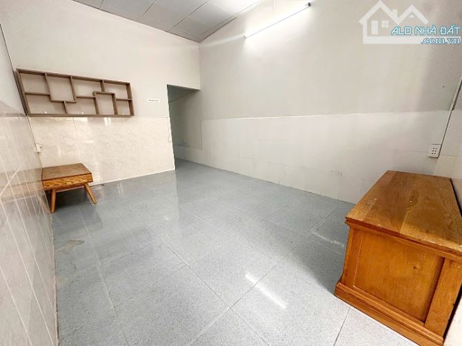 Cần cho thuê nhà 4m x 20m, có 4PN hẻm xe hơi Hoàng Hoa Thám - 1