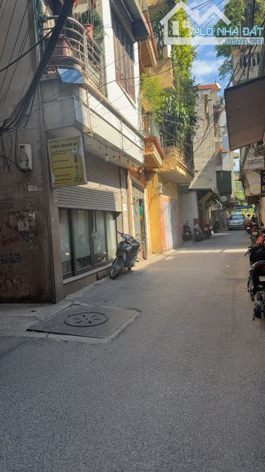 Bán Đất Phố Minh Khai, Hai Bà Trưng. Giáp Time City. Dt: 72m. Giá 155tr/m2 thương lượng