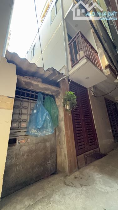 Bán Đất Phố Minh Khai, Hai Bà Trưng. Giáp Time City. Dt: 72m. Giá 155tr/m2 thương lượng