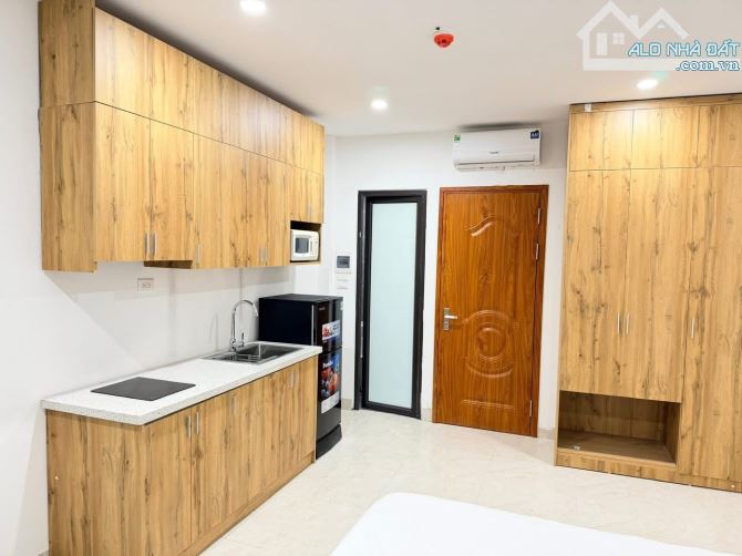 Toà CHDV La Thành, 89m2*7T, MT 5M, 23 phòng KK, ngõ ô tô, đủ GPXD/PCCC, dòng tiền 8%/năm!