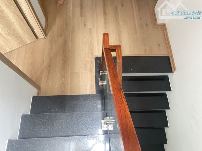 Bán Nhà Nam Dư Lĩnh Nam – Oto Đỗ , Lô Góc – 34m– 5T – 7.15 tỷ