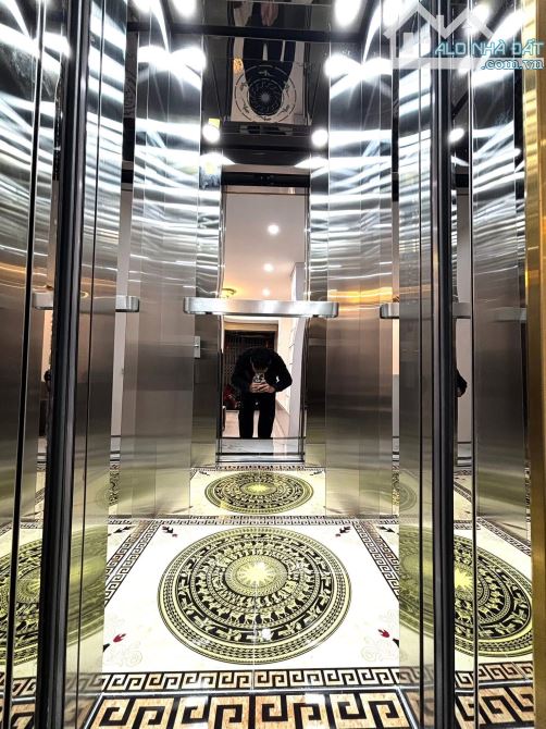 BÁN NHÀ NGỌC KHÁNH - KHU VIP - NGÕ NÔNG - THANG MÁY - GẦN PHỐ