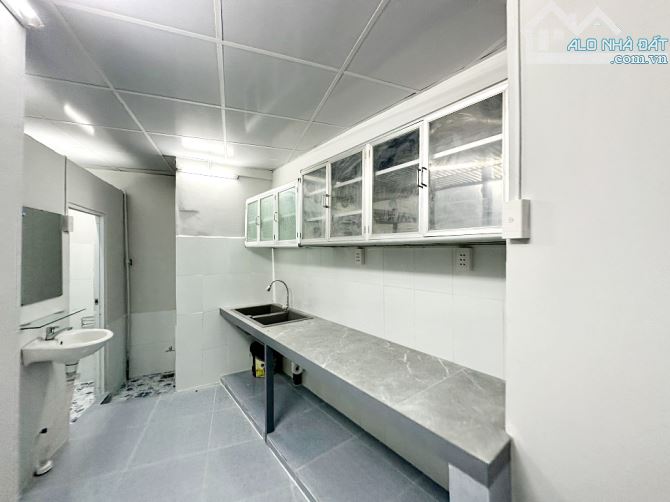 Cần cho thuê nhà 4m x 20m, có 4PN hẻm xe hơi Hoàng Hoa Thám - 4