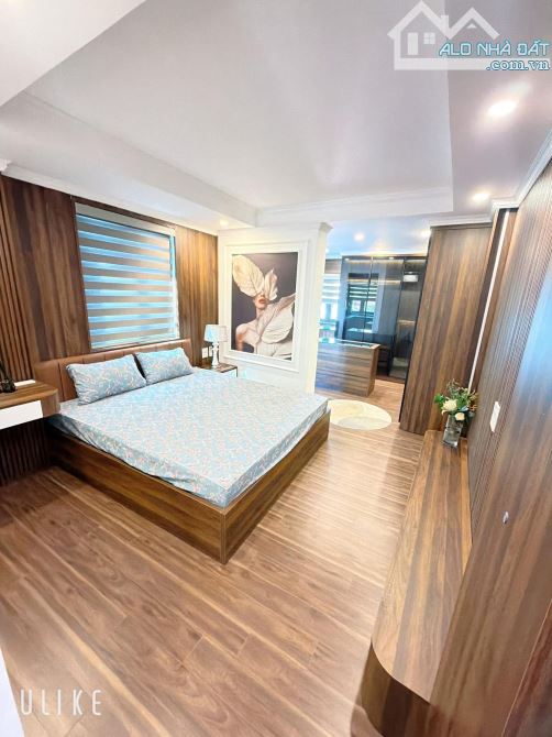 Bán Nhà 6 Tầng Thang Máy, Võng Thị, Tây Hồ, Kinh Doanh, Ô tô Tránh, DT 52M2, Nhỉnh 23 Tỷ