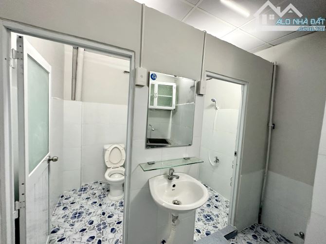 Cần cho thuê nhà 4m x 20m, có 4PN hẻm xe hơi Hoàng Hoa Thám - 5