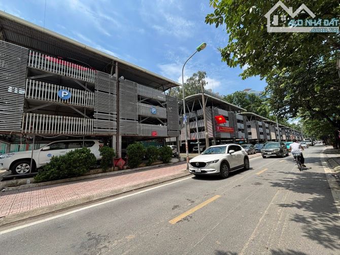 BÁN NHÀ NGỌC KHÁNH - KHU VIP - NGÕ NÔNG - THANG MÁY - GẦN PHỐ