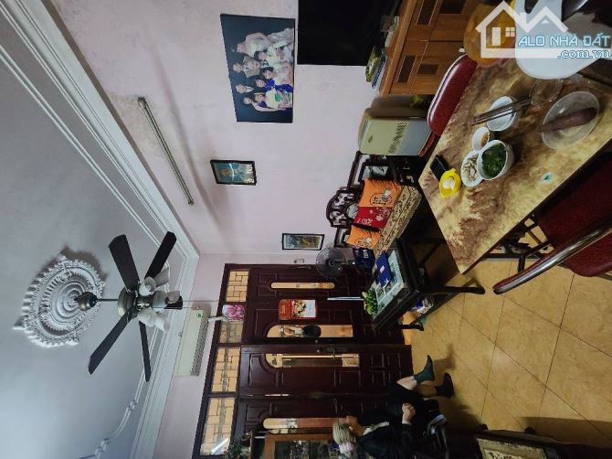 CỰC HIẾM - TRẦN QUỐC TOẢN - HOÀN KIẾM - 35M - 5 TẦNG - MẶT TIỀN 9M - 12.8 TỶ