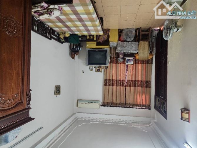 CỰC HIẾM - TRẦN QUỐC TOẢN - HOÀN KIẾM - 35M - 5 TẦNG - MẶT TIỀN 9M - 12.8 TỶ