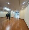 Cho thuê văn phòng Vạn Phúc, 60 m2/tầng, hiện tại đã ngăn 2 phòng làm việc
