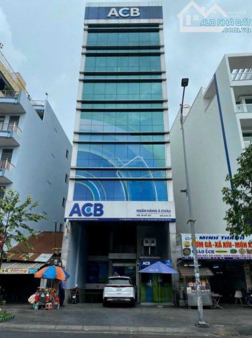 Gia đình cần bán nhà mặt tiền đường Âu Cơ Quận Tân Bình Diện Tích: 9.25mx32m Hầm 8 Tầng