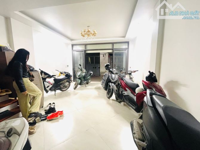 Bán Nhà Lạc Long Quân - Tây Hồ - Ô Tô - Kinh Doanh - Dân Xây- 48M X 6 Tầng Giá 17.2 Tỷ