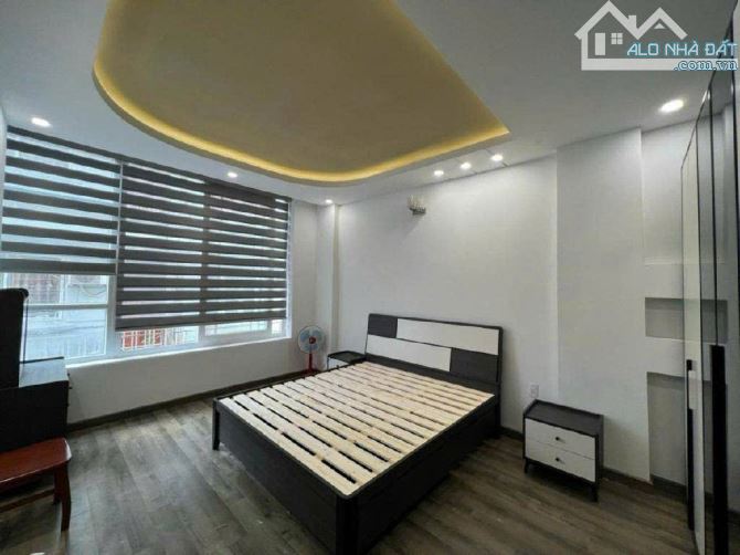 Hiếm! Hoàng Hoa Thám Ba Đình 5 tầng đẹp – gần ô tô – kinh doanh hơn 10 tỷ