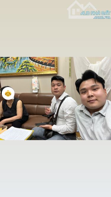 Bán nhà hàng xóm Times City - 40m MT 6.5m hơn 6 tỉ - 15m ô tô - sổ vuông vắn