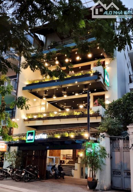 TRẢ NỢ NGÂN HÀNG CẦN THANH KHOẢN GẤP TÒA TÔ NGỌC VÂN TÂY HỒ 110M2, VUÔNG NỞ HẬU