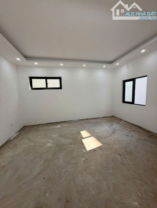 NHÀ MỚI PHỐ VÕ THỊ SÁU – 39.9M², 5 TẦNG ĐẸP, BA GÁC PHI ẦM ẦM – GIÁ 7.78 TỶ!