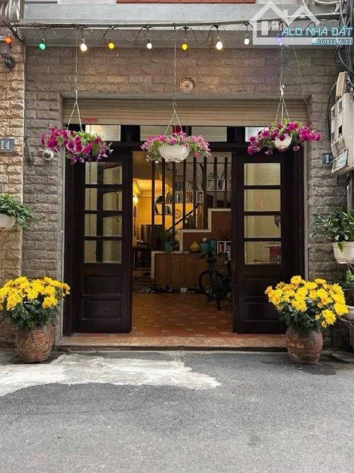 HIẾM - LẠC LONG QUÂN - 40M2 - 5 TẦNG - Ô TÔ VÀO NHÀ - GẦN LOTTE - NHỈNH 14 TỶ