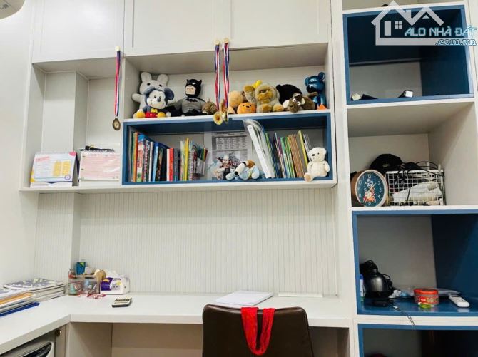 Hiếm! Hoàng Hoa Thám Ba Đình 5 tầng đẹp – gần ô tô – kinh doanh hơn 10 tỷ