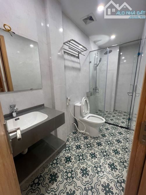 BÁN TOÀ CĂN HỘ XUÂN DIỆU – 50M2 - 7 TẦNG THANG MÁY – MẶT TIỀN KHỦNG – 3 BƯỚC RA HỒ TÂY