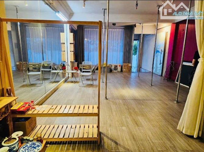 Mặt Hồ Tây Nhật Chiêu 6 Tầng Thang Máy 98 Tỷ Mặt Tiền 5,1M Sổ Vuông A4