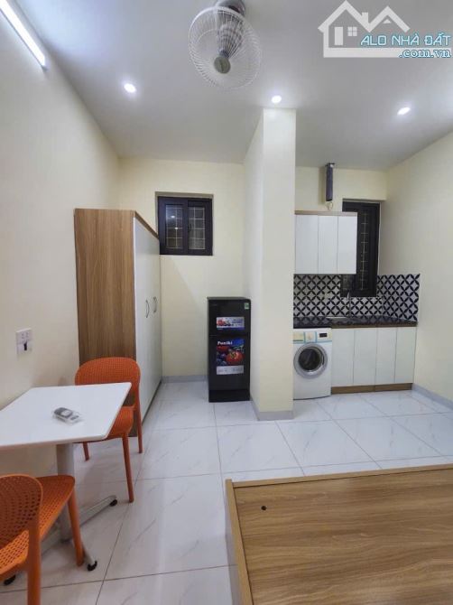 Chùa Láng - 15 phòng khép kín - Dòng tiền 100tr/tháng - Ngõ thông - Thoáng sáng