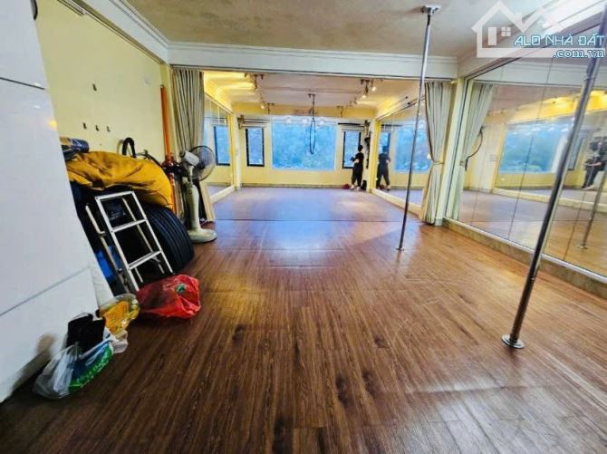 Mặt Hồ Tây Nhật Chiêu 6 Tầng Thang Máy 98 Tỷ Mặt Tiền 5,1M Sổ Vuông A4