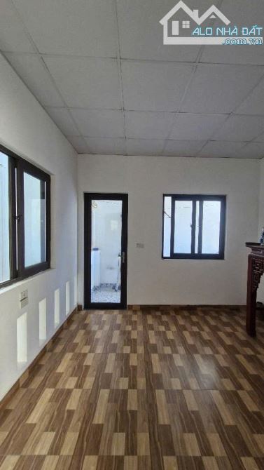 NHÀ ĐẸP PHỐ BẠCH MAI – 39.9M², 5 TẦNG MỚI, 3 PHÒNG NGỦ LỚN – GIÁ 7.84 TỶ! SỔ ĐỎ CHÍNH CHỦ