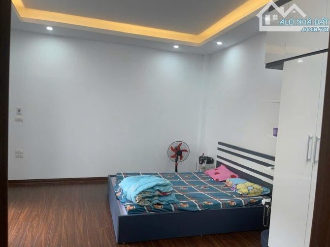 Trung tâm Hai Bà Trung,nhà đẹp,40m,5t ,mt khủng,sổ đỏ cc