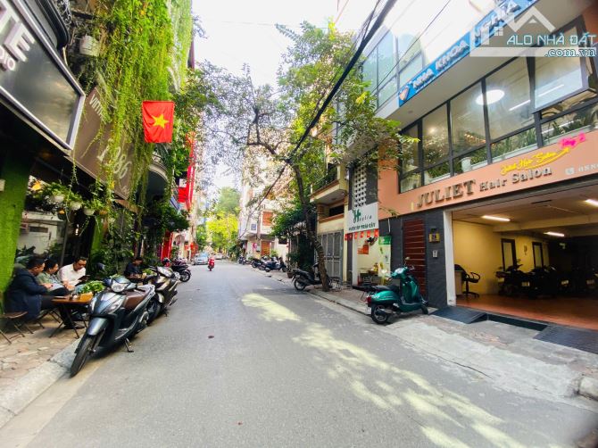 SIÊU VIP - RẺ, bán tòa nhà 9 tầng lô góc phố Nguyên Hồng thông Huỳnh Thúc Kháng, DT 1.2 tỷ