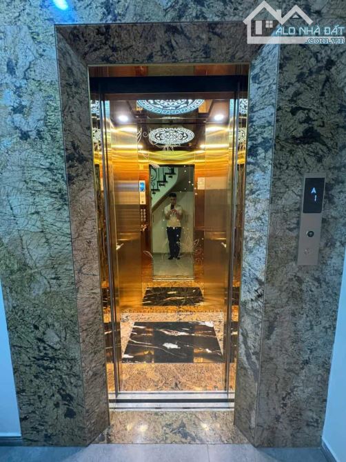 PHÂN LÔ TRẦN QUỐC HOÀN CẦU GIẤY 45M 7 TẦNG GARA THANG MÁY KINH DOANH GIÁ CHÀO BÁN 24.5 TỶ