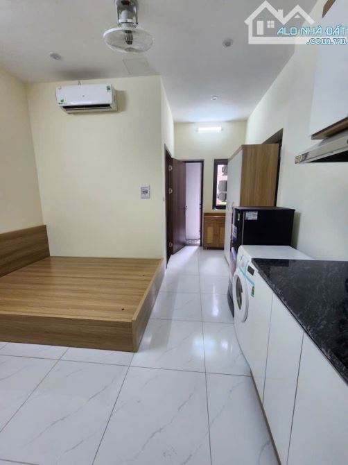 Chùa Láng - 15 phòng khép kín - Dòng tiền 100tr/tháng - Ngõ thông - Thoáng sáng