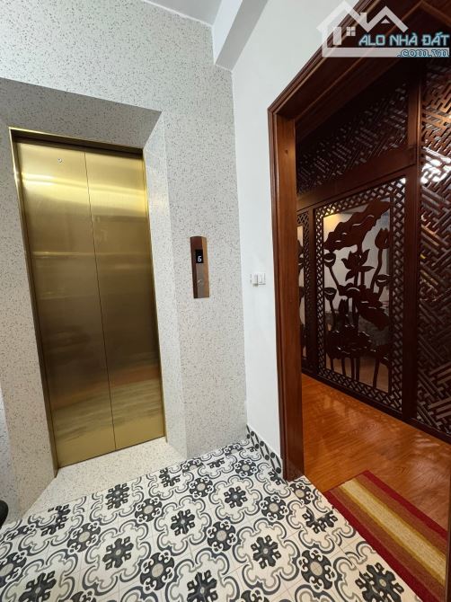 7 tầng thang máy lô góc 20m ra Phố Kim Ngưu, dãy chẵn Kdoanh, Spa, 58m2. Giá 20.5 tỷ