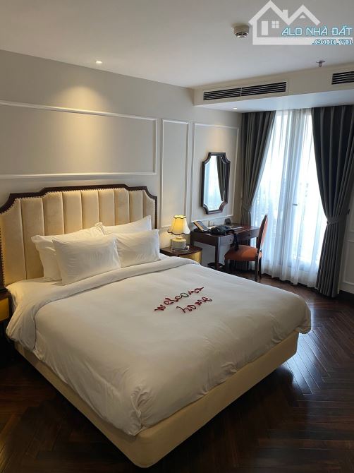 Bán khách sạn mặt phố Ngyễn Siêu, Hoàn Kiếm 182m2 x11 tầng - MT 7,5m, 40 phòng - 160 tỷ