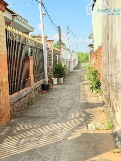 Nhà 236m2 Khu Phố 9 Thị trấn Bến Lức Long An mới xây kiên cố - 14