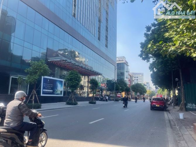 260m2/4 tầng-MT10m-Giá 330 tỷ-Mặt phố Trần Phú-Ba Đình-Hà Nội