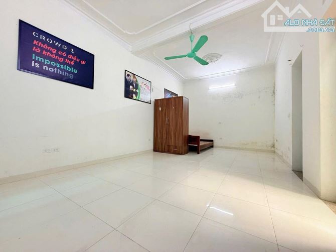 BÁN NHÀ VĨNH PHÚC 61M – SAU MẶT PHỐ 1 NHÀ – NGÕ THÔNG – GIÁ 9.8 TỶ