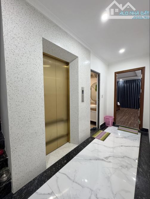 7 tầng thang máy lô góc 20m ra Phố Kim Ngưu, dãy chẵn Kdoanh, Spa, 58m2. Giá 20.5 tỷ