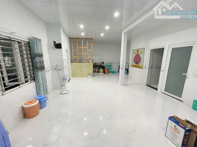 Nhà 236m2 Khu Phố 9 Thị trấn Bến Lức Long An mới xây kiên cố - 7