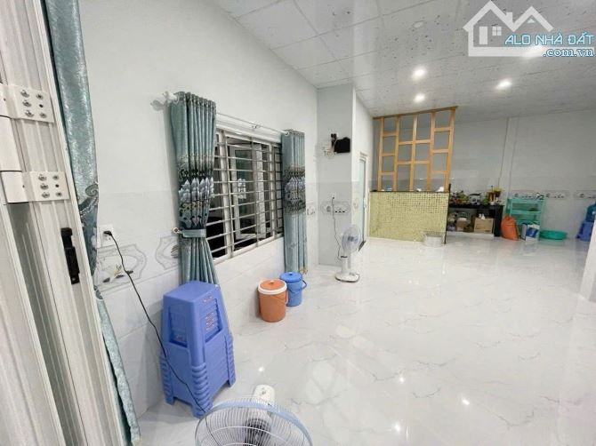 Nhà 236m2 Khu Phố 9 Thị trấn Bến Lức Long An mới xây kiên cố - 9