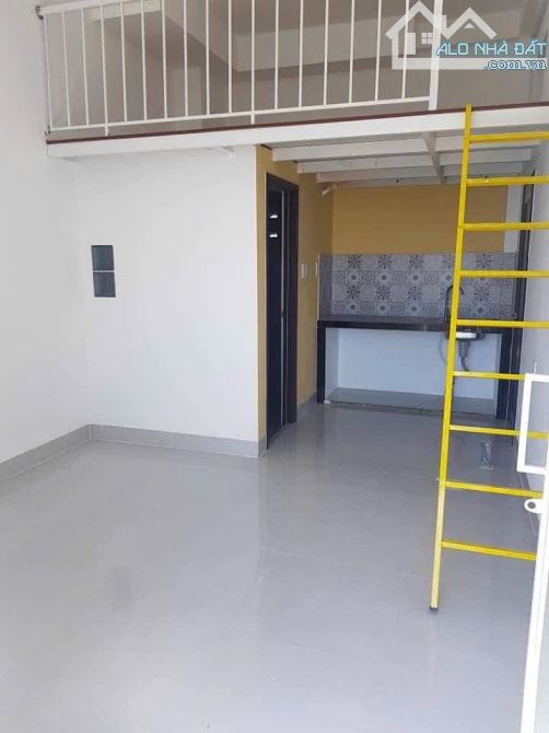 TOÀ CĂN HỘ 133M2, 5 TẦNG, NGANG 5M, 18 PHÒNG NGAY BÊN XE, GIÁ CHỈ CÓ 11T