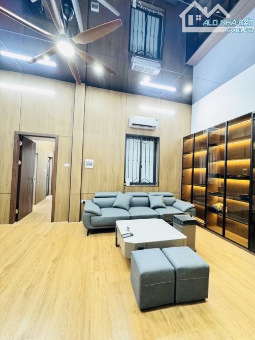 Bán nhà TT 3 ngủ oto đỗ cửa trung tâm thành phố Hà Nội