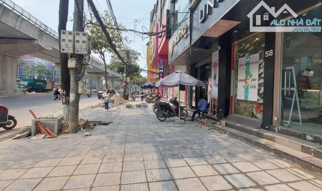 MẶT PHỐ XUÂN THUỶ - ĐƯỜNG RỘNG 6 LÀN XE - 55M2 x 5 TẦNG - VỈA HÈ 6M - CHỈ 33 TỶ