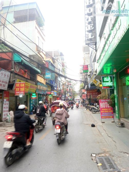 Vị trí hiếm ngay Đại học Hà Nội phố Nguyễn Trãi 92m2*8T MT6.2m 27PKK dòng tiền 130tr/tháng